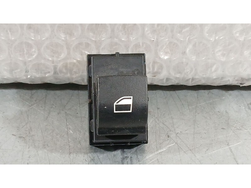 Recambio de mando elevalunas trasero izquierdo para bmw 2 active tourer (f45) 216 d referencia OEM IAM 920810702  