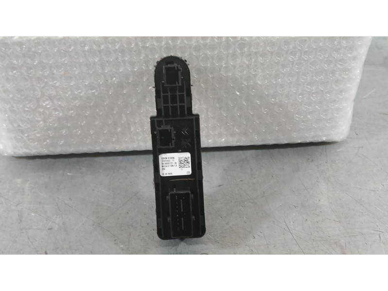 Recambio de mando elevalunas delantero izquierdo para opel corsa f (p2jo) 1.2 (68) referencia OEM IAM 96788281ZD C/MANDO RETROVI