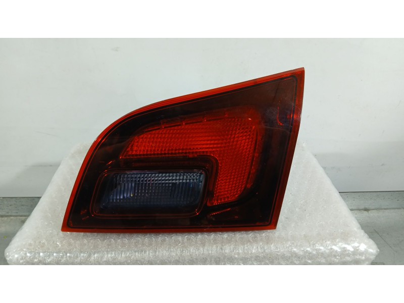 Recambio de piloto trasero derecho interior para opel astra j sports tourer (p10) 1.7 cdti (35) referencia OEM IAM 13314053  465
