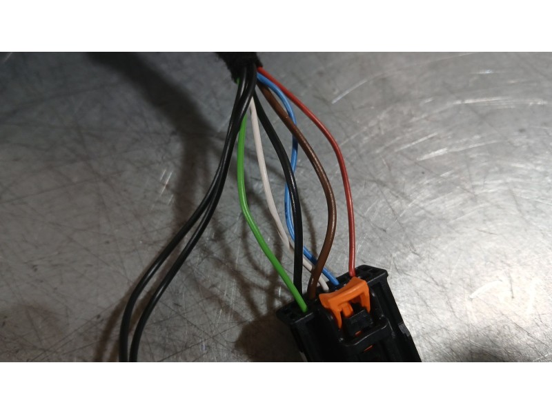Recambio de retrovisor derecho para opel corsa f (p2jo) 1.2 (68) referencia OEM IAM 39225900 ELECTRICO 6 y 2 cables rozado 