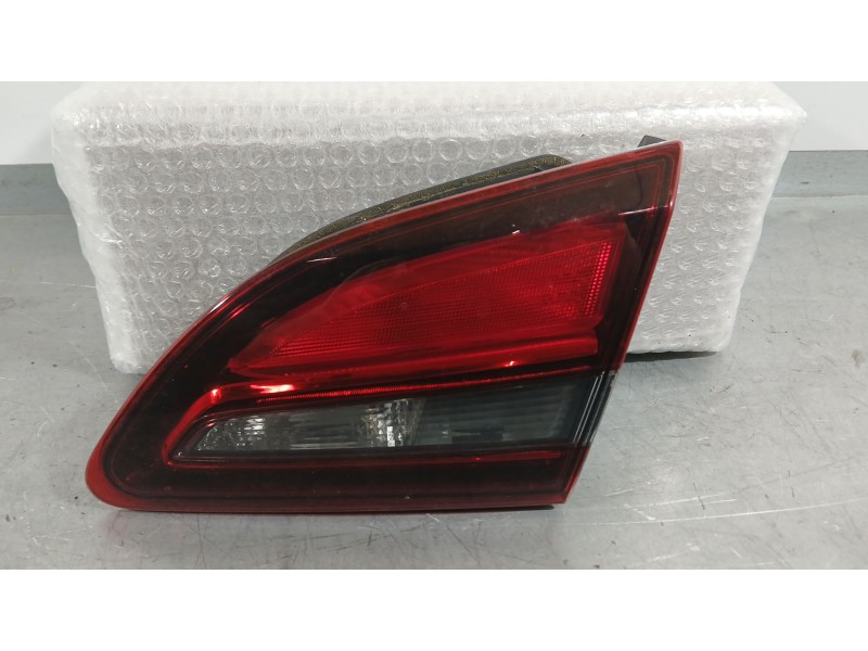 Recambio de piloto trasero derecho interior para opel astra j sedán 1.4 turbo (69) referencia OEM IAM 25870194 VALEO 90015173
