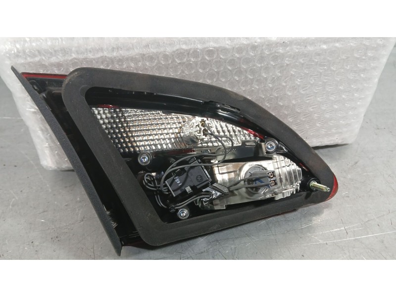 Recambio de piloto trasero derecho interior para opel astra j sedán 1.4 turbo (69) referencia OEM IAM 25870194 VALEO 90015173