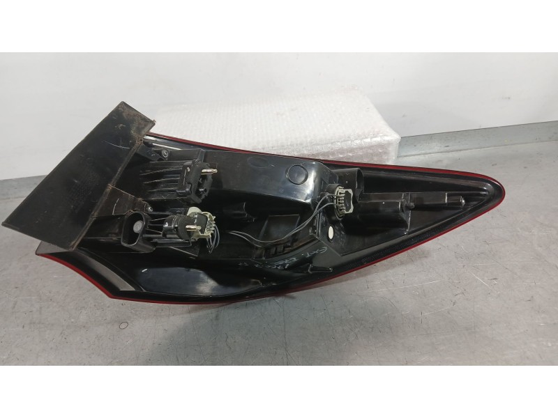 Recambio de piloto trasero izquierdo exterior para opel astra j sedán 1.4 turbo (69) referencia OEM IAM 25870153 VALEO ROZADO 90