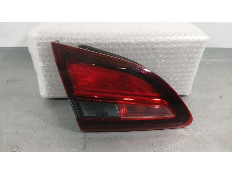 Recambio de piloto trasero izquierdo interior para opel astra j sedán 1.4 turbo (69) referencia OEM IAM 25870193 VALEO 90015154