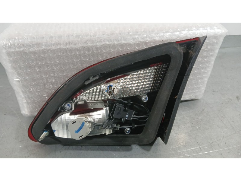 Recambio de piloto trasero izquierdo interior para opel astra j sedán 1.4 turbo (69) referencia OEM IAM 25870193 VALEO 90015154