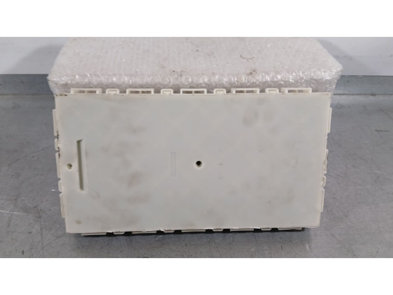 Recambio de caja reles / fusibles para bmw 2 active tourer (f45) 216 d referencia OEM IAM 5736968 ANATEL 9419652435