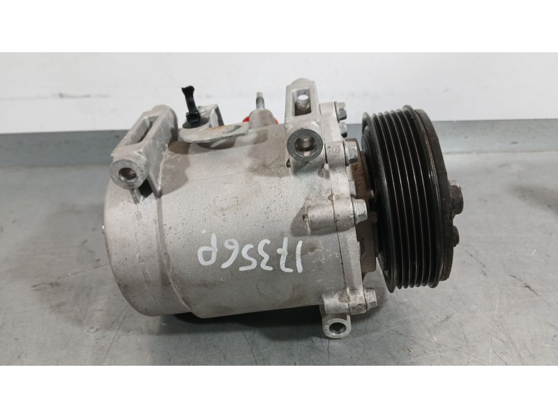 Recambio de compresor aire acondicionado para opel corsa f (p2jo) 1.2 (68) referencia OEM IAM 9827596080  9827596380