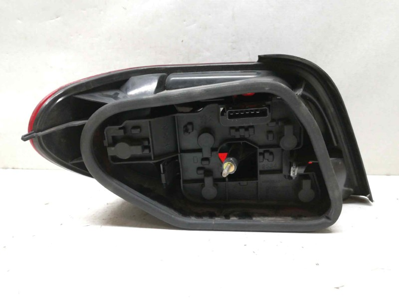 Recambio de piloto trasero derecho para citroën xsara berlina 1.9 td exclusive referencia OEM IAM   