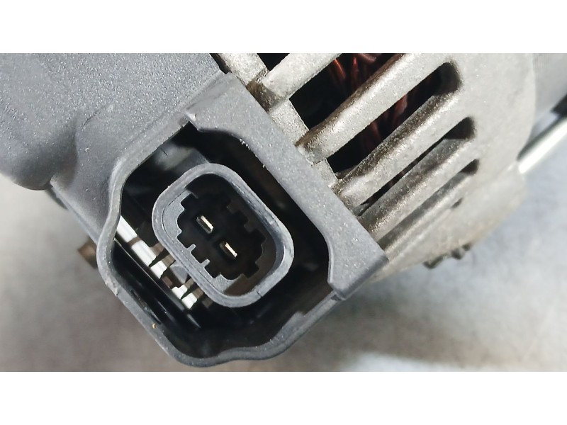 Recambio de alternador para opel astra j sports tourer (p10) 1.7 cdti (35) referencia OEM IAM 13500186 DAC 95519864