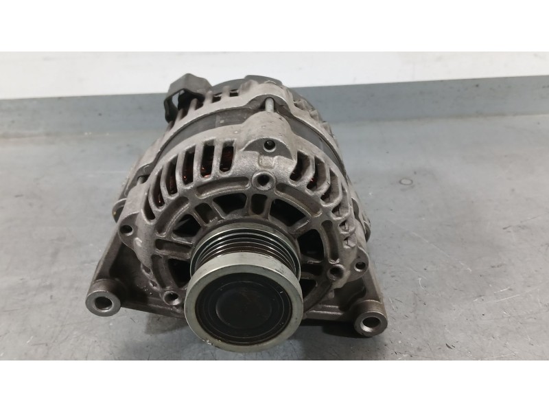 Recambio de alternador para opel astra j sedán 1.4 turbo (69) referencia OEM IAM 13581885 DAC 95519870