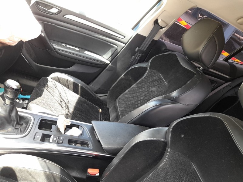 Recambio de asiento delantero derecho para renault megane iv hatchback (b9a/m/n_) 1.5 dci 110 (b9a3) referencia OEM IAM   