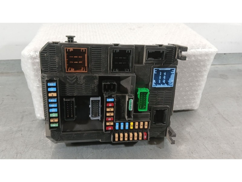 Recambio de caja reles / fusibles para peugeot 208 i (ca_, cc_) 1.5 bluehdi 100 referencia OEM IAM   