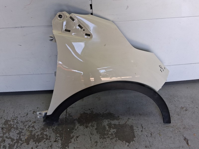 Recambio de aleta delantera derecha para renault captur i (j5_, h5_) 1.2 tce 120 referencia OEM IAM 631005737R  