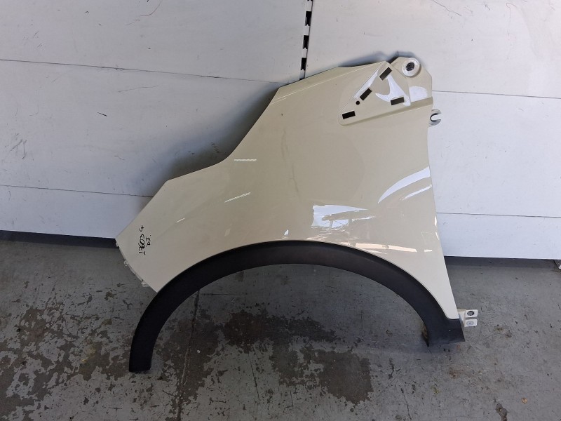 Recambio de aleta delantera izquierda para renault captur i (j5_, h5_) 1.2 tce 120 referencia OEM IAM 631018073R  