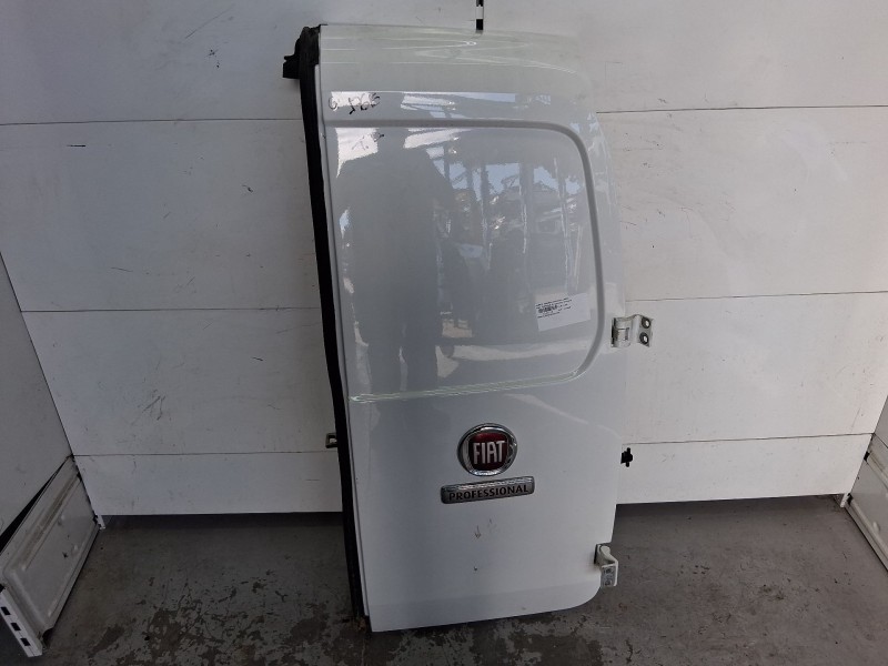 Recambio de puerta trasera derecha carga para fiat fiorino furgoneta/monovolumen (225_) 1.3 d multijet (225cxg1a, 225axl1a, 225a