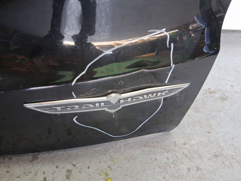 Recambio de porton trasero para jeep renegade suv (bu, b1, bv) 1.3 t-gdi 4x4 referencia OEM IAM 52082162 TOCADO 