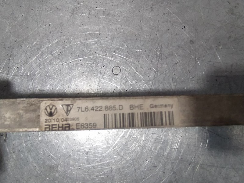 Recambio de radiador aceite para volkswagen touareg (7la) tdi v10 referencia OEM IAM 7L6422885D  