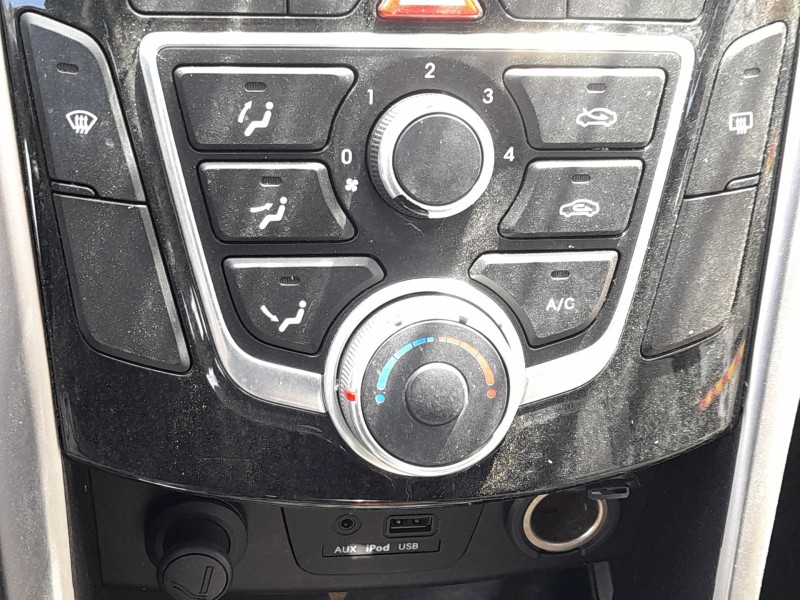 Recambio de mando climatizador para hyundai i30 (gd) 1.4 referencia OEM IAM 97250A6000GU  
