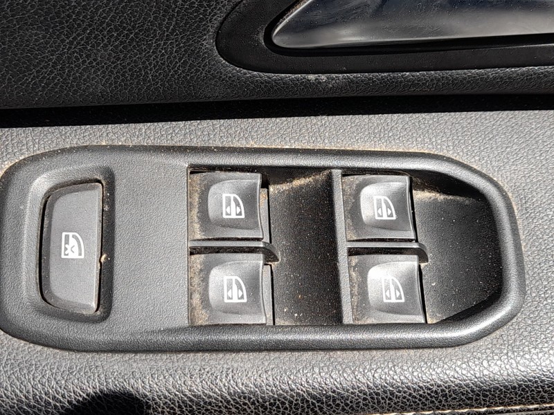 Recambio de mando elevalunas delantero izquierdo para dacia duster (hm_) 1.5 dci 115 4x4 (hmad) referencia OEM IAM 254111342R  
