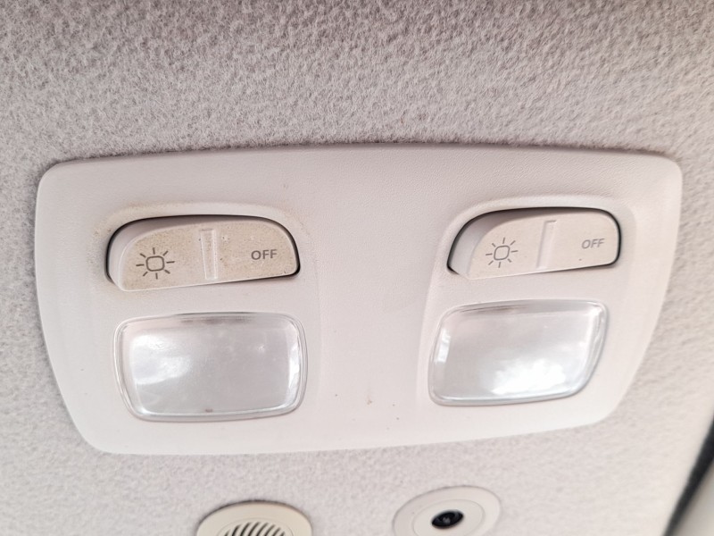 Recambio de luz interior para dacia duster (hm_) 1.5 dci 115 4x4 (hmad) referencia OEM IAM 264306324R  