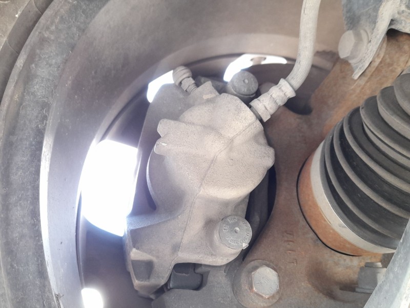 Recambio de pinza freno delantera derecha para dacia duster (hm_) 1.5 dci 115 4x4 (hmad) referencia OEM IAM 410018218R  