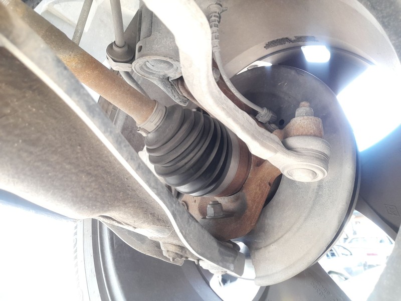 Recambio de mangueta delantera derecha para dacia duster (hm_) 1.5 dci 115 4x4 (hmad) referencia OEM IAM 8200881829  