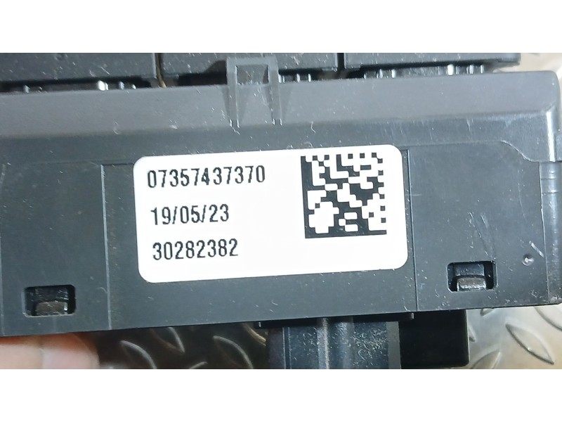Recambio de mando multifuncion para jeep renegade suv (bu, b1, bv) 1.3 t-gdi 4x4 referencia OEM IAM   