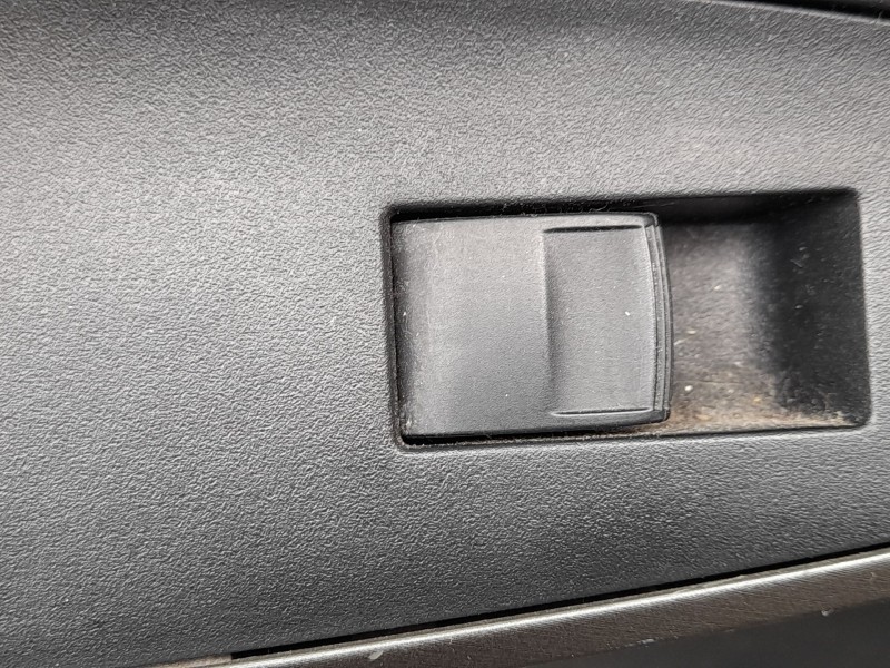 Recambio de mando elevalunas trasero izquierdo para toyota rav 4 iii (_a3_) 2.0 (zsa35_) referencia OEM IAM 848100D030  