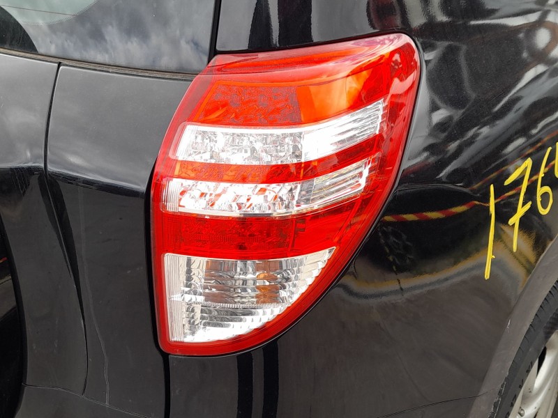 Recambio de piloto trasero derecho para toyota rav 4 iii (_a3_) 2.0 (zsa35_) referencia OEM IAM 8155142091  