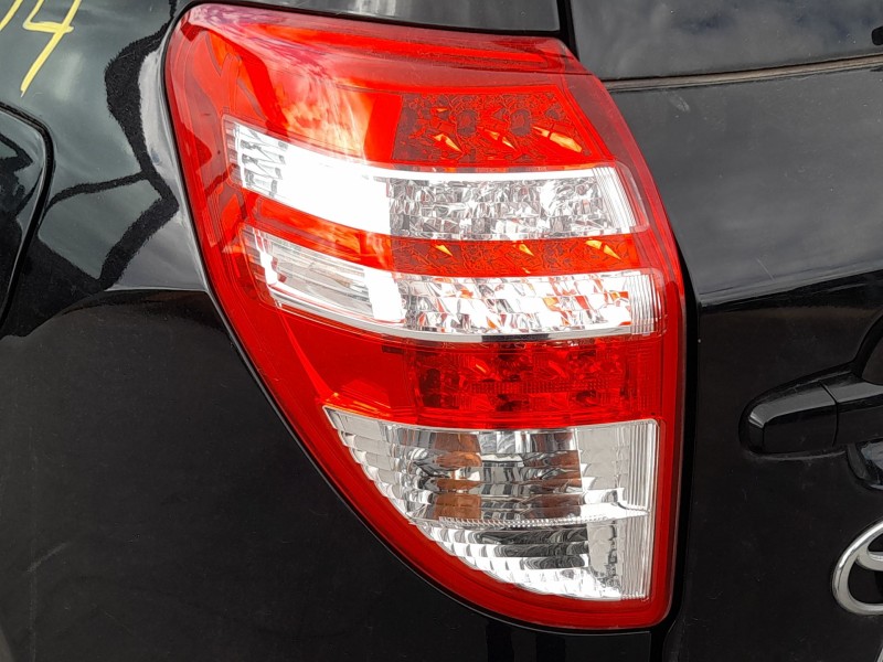 Recambio de piloto trasero izquierdo para toyota rav 4 iii (_a3_) 2.0 (zsa35_) referencia OEM IAM 8156142091  