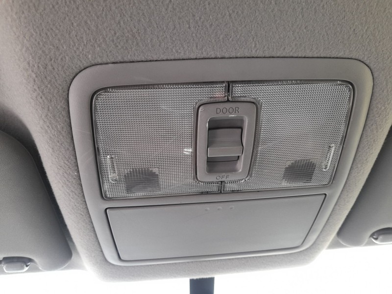 Recambio de luz interior para toyota rav 4 iii (_a3_) 2.0 (zsa35_) referencia OEM IAM 8126042011B1  
