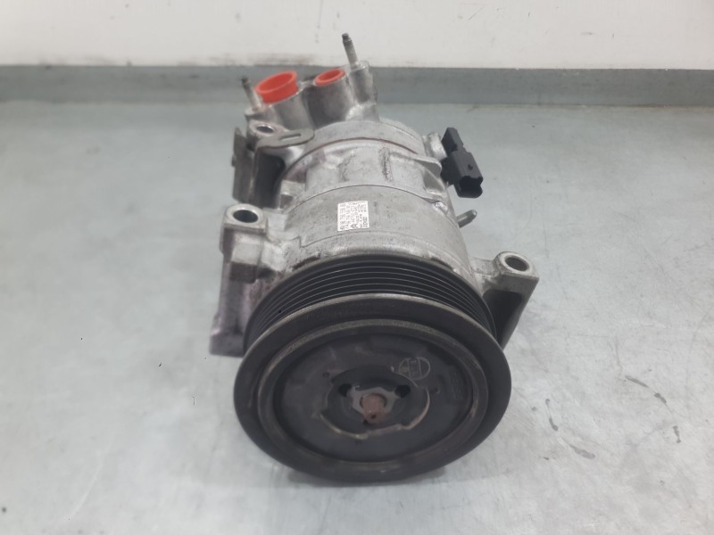Recambio de compresor aire acondicionado para citroën c4 cactus 1.2 vti 82 referencia OEM IAM 9675655880 4471504723 DENSO