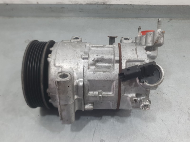 Recambio de compresor aire acondicionado para citroën c4 cactus 1.2 vti 82 referencia OEM IAM 9675655880 4471504723 DENSO