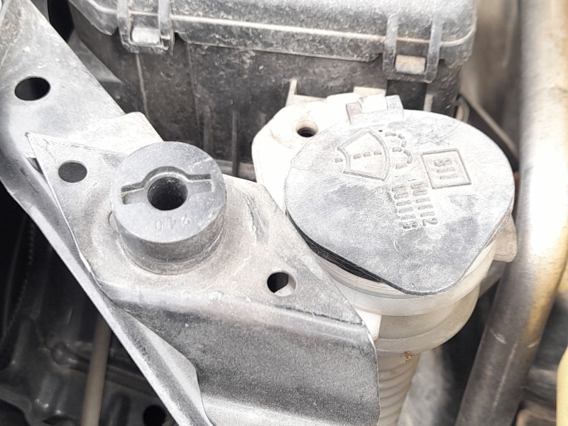 Recambio de deposito limpia para toyota rav 4 iii (_a3_) 2.0 (zsa35_) referencia OEM IAM 8531542270  