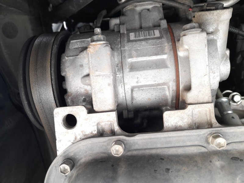 Recambio de compresor aire acondicionado para toyota rav 4 iii (_a3_) 2.0 (zsa35_) referencia OEM IAM 8831042320  