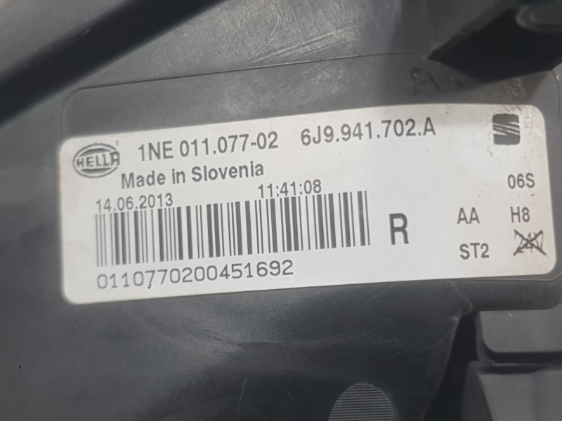 Recambio de faro antiniebla derecho para seat ibiza iv (6j5, 6p1) 1.2 referencia OEM IAM 6J0941702A 1NE01107702 HELLA
