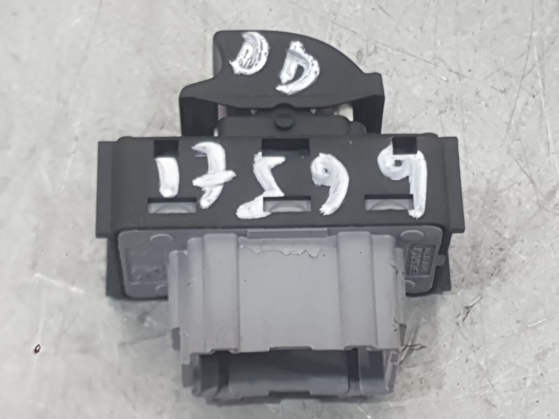 Recambio de mando elevalunas delantero derecho para citroën c4 cactus 1.2 vti 82 referencia OEM IAM 98016307ZD  