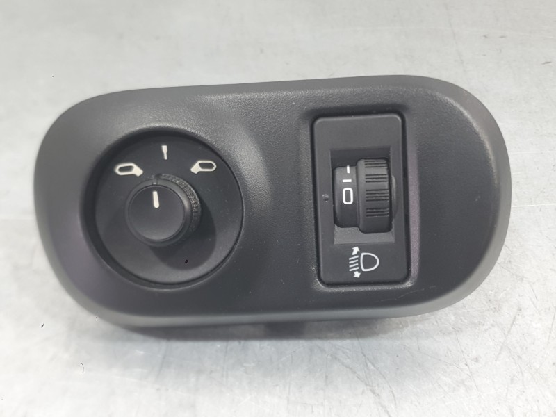 Recambio de mando retrovisor para citroën c4 cactus 1.2 vti 82 referencia OEM IAM 96673722ZD 9801662777 