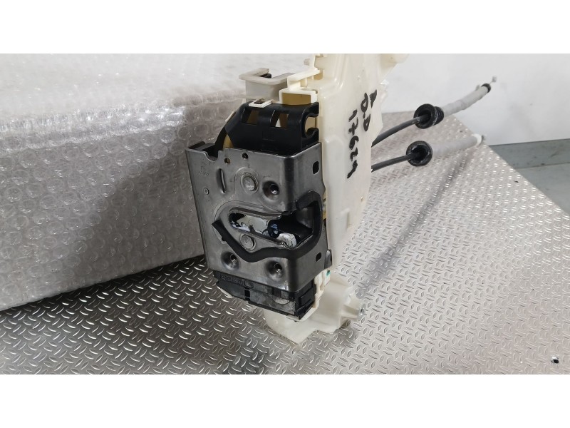 Recambio de cerradura puerta delantera derecha para jeep renegade suv (bu, b1, bv) 1.3 t-gdi 4x4 referencia OEM IAM 52139901  