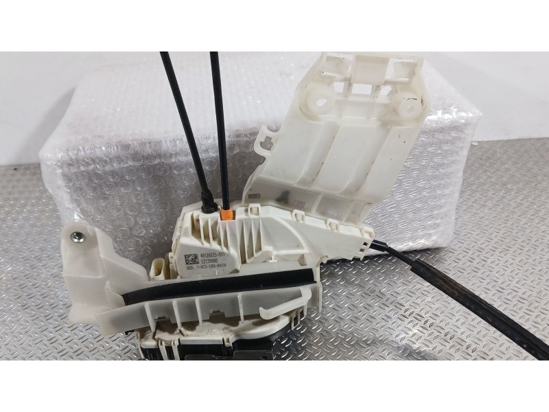 Recambio de cerradura puerta delantera derecha para jeep renegade suv (bu, b1, bv) 1.3 t-gdi 4x4 referencia OEM IAM 52139901  