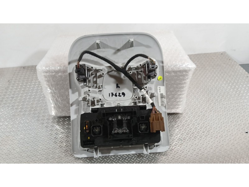 Recambio de luz interior para jeep renegade suv (bu, b1, bv) 1.3 t-gdi 4x4 referencia OEM IAM 735701166  