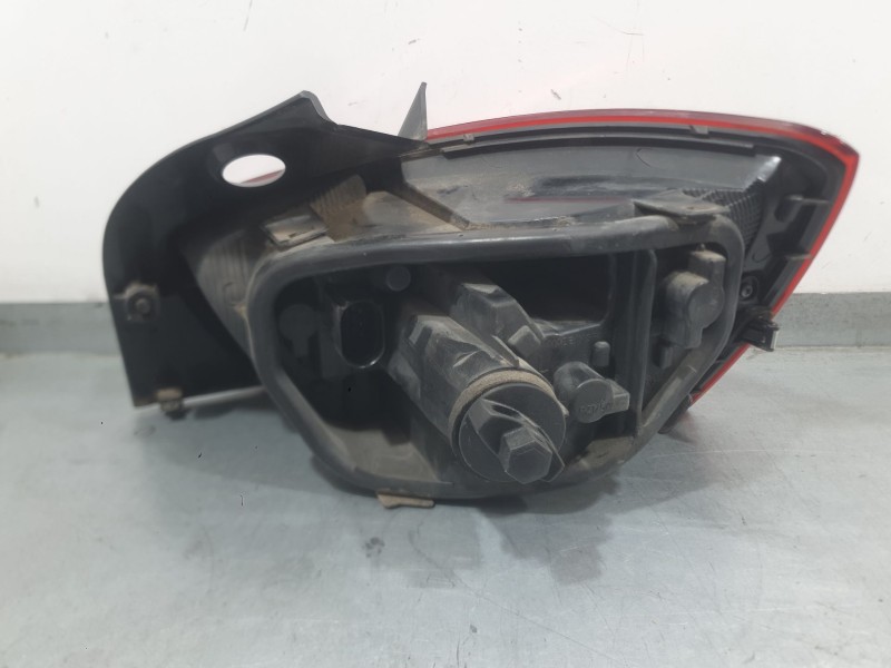 Recambio de piloto trasero izquierdo para seat ibiza iv (6j5, 6p1) 1.2 referencia OEM IAM 6J4945257D  