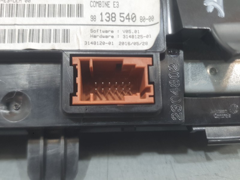 Recambio de cuadro instrumentos para citroën c4 cactus 1.2 vti 82 referencia OEM IAM 9813854080 26324069 VISTEON