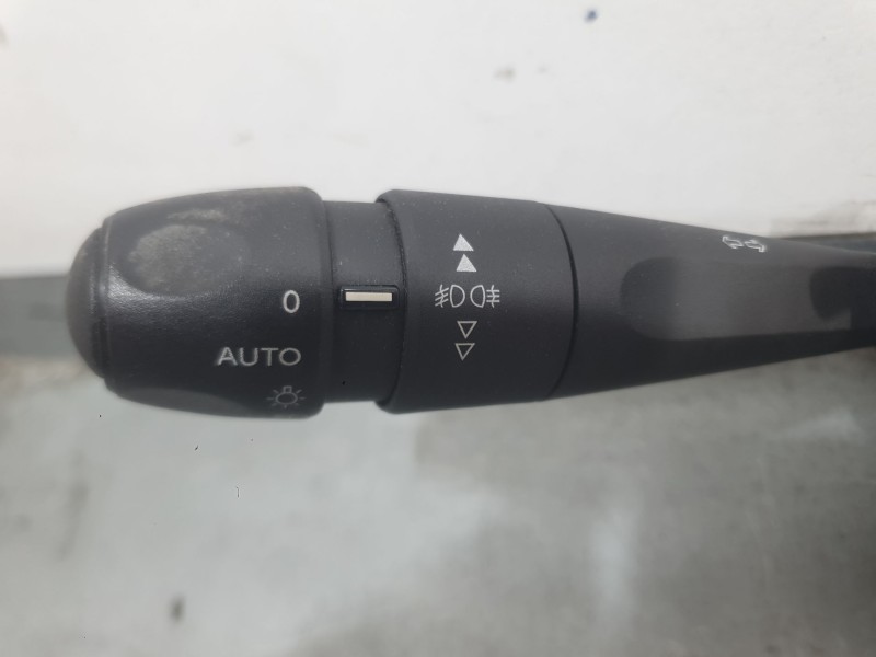 Recambio de mando luces y limpia para citroën c4 cactus 1.2 vti 82 referencia OEM IAM 981394775ZD  