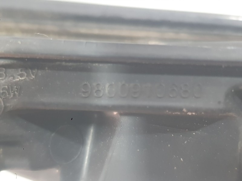 Recambio de piloto derecho luz diurna para citroën c4 cactus 1.2 vti 82 referencia OEM IAM 9800910680  