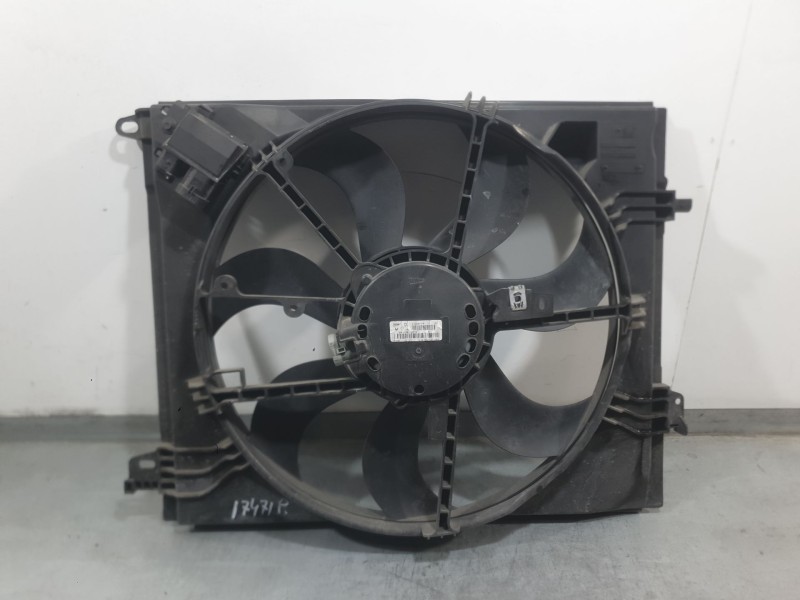 Recambio de electroventilador para renault megane iv hatchback (b9a/m/n_) 1.2 tce 130 (b9mr) referencia OEM IAM 214813939R  