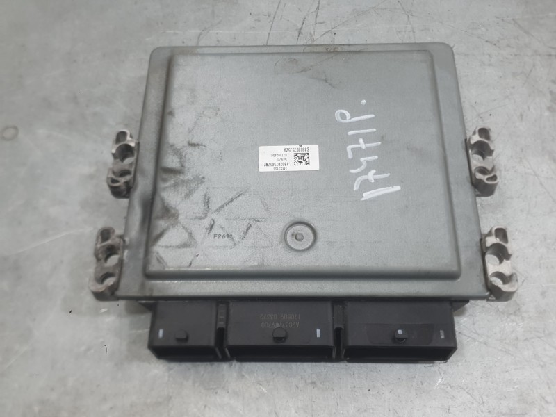 Recambio de centralita motor uce para renault megane iv hatchback (b9a/m/n_) 1.2 tce 130 (b9mr) referencia OEM IAM 237106288R  