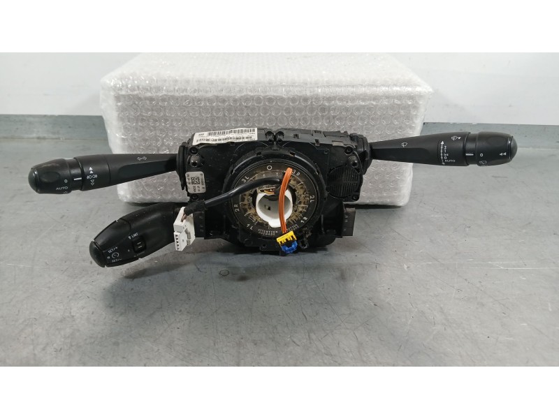 Recambio de mando luces y limpia para peugeot 208 i (ca_, cc_) 1.5 bluehdi 100 referencia OEM IAM 98237120ZD VALEO 22661F