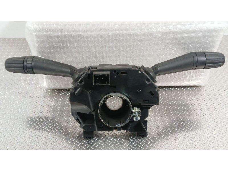 Recambio de mando luces y limpia para jeep renegade suv (bu, b1, bv) 1.3 t-gdi 4x4 referencia OEM IAM 73578303  