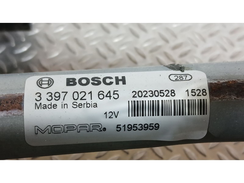 Recambio de motor limpia delantero para jeep renegade suv (bu, b1, bv) 1.3 t-gdi 4x4 referencia OEM IAM 51953959 BOSCH 339702164